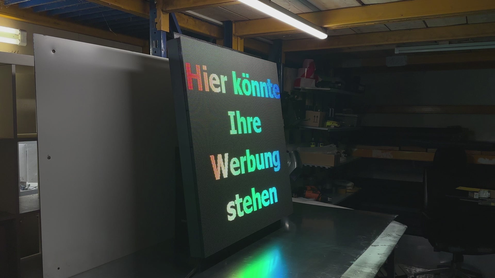 Video laden: Demonstration eines unserer LED-Displays